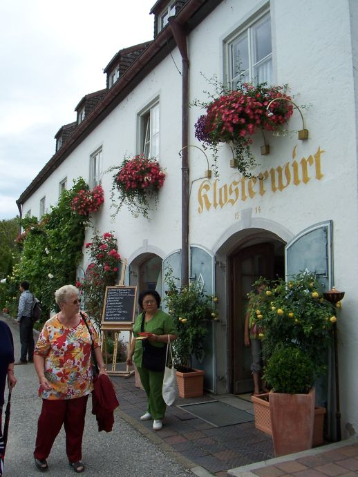 Hausfarbe.jpg